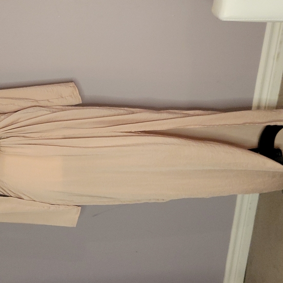 Missguided Maxi Dress - Picture 2 of 3